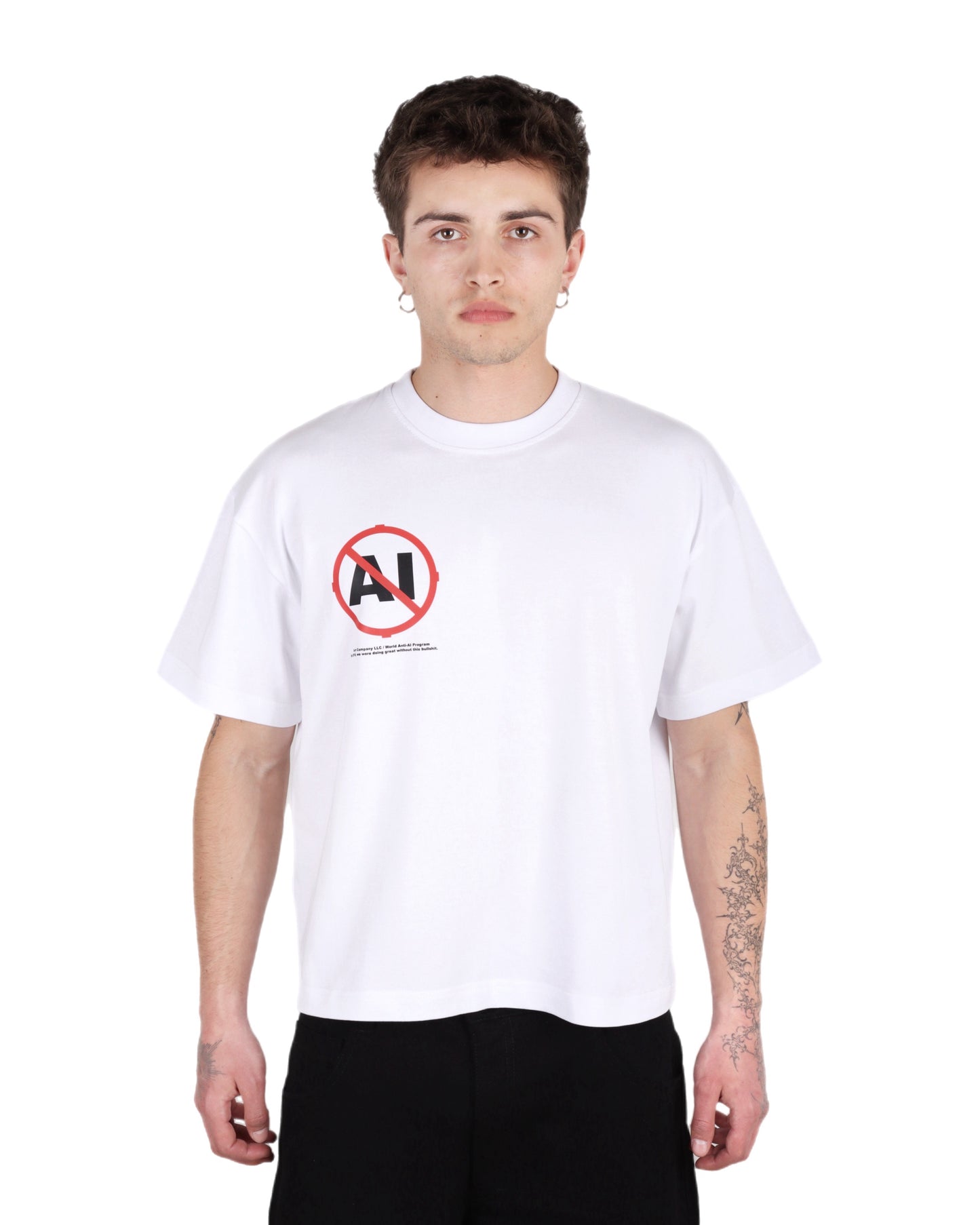 ANTI AI Tee