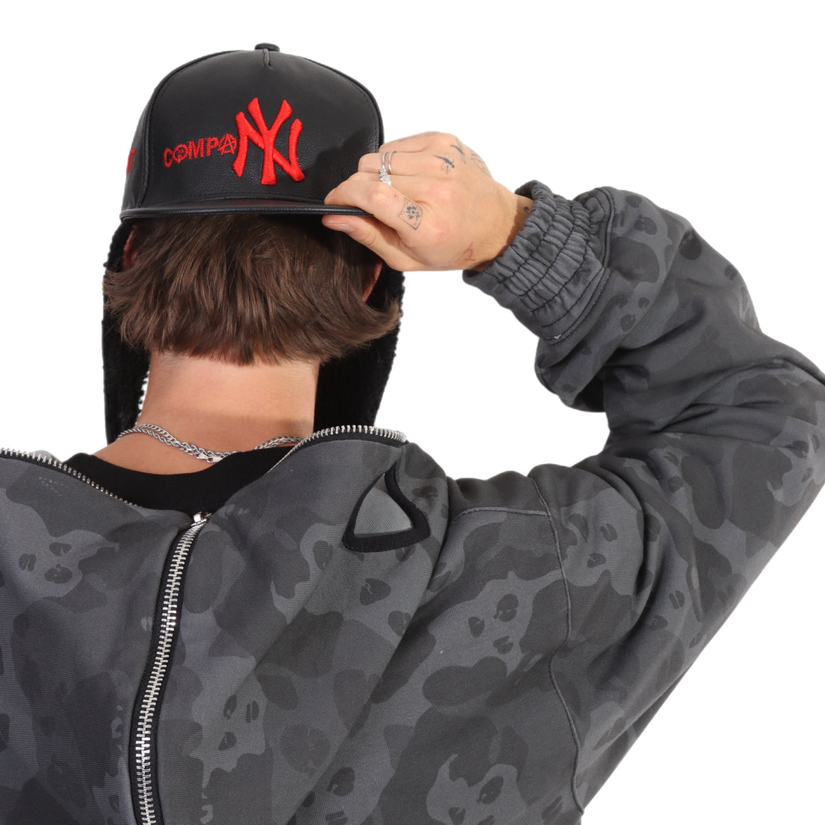 compaNY Full Cap